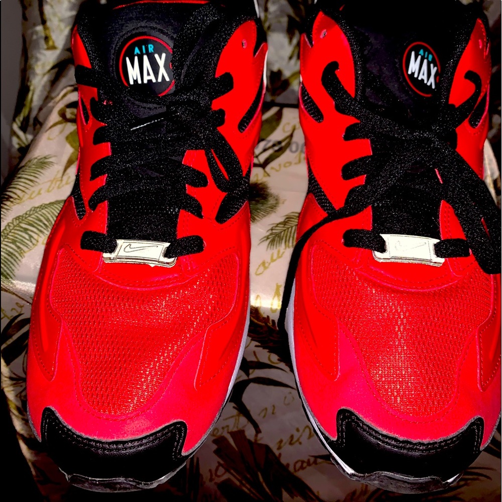 👟Men’s Red Nike Running Tennis Shoes👟 - $75